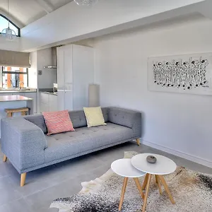 Azure 216 Apartment Bloubergstrand